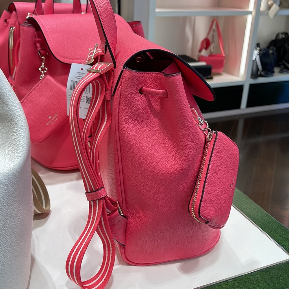 Kate Spade Rosie Medium Flap Backpack 
K8714 pebbled leather Pink Pepper
NWT - Picture 7 of 16